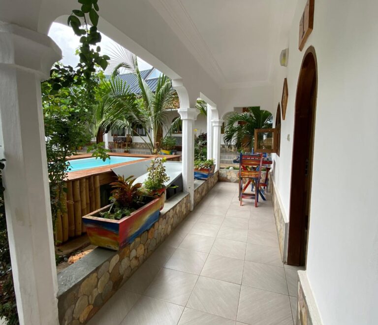 Extérieur 2